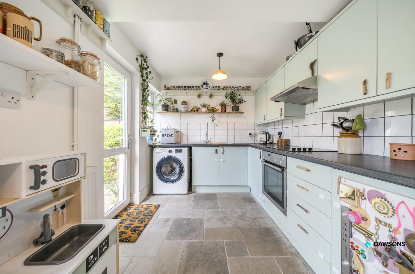 Tyrwaun, Pwll, Llanelli, SA15 4AY